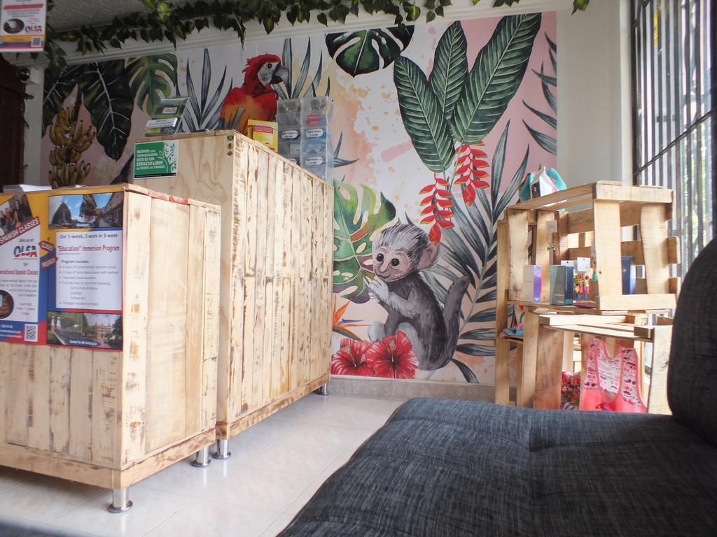Hostal Casa Paraiso Medellín Kültér fotó