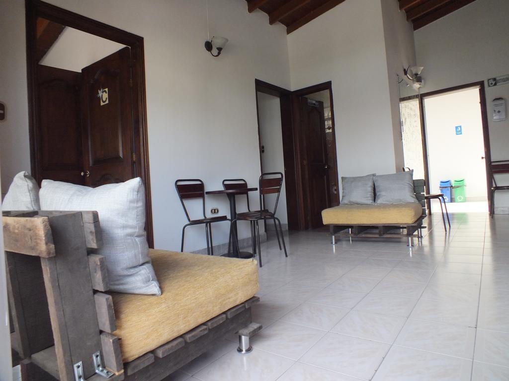 Hostal Casa Paraiso Medellín Kültér fotó