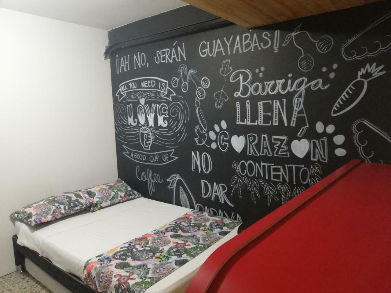 Hostal Casa Paraiso Medellín Kültér fotó